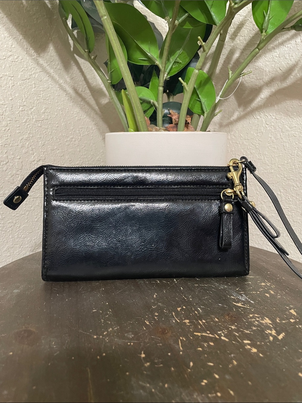 Coach Poppy Black Patent Leather Wristlet Wallet with Gold Plaque - Picture 5 of 11